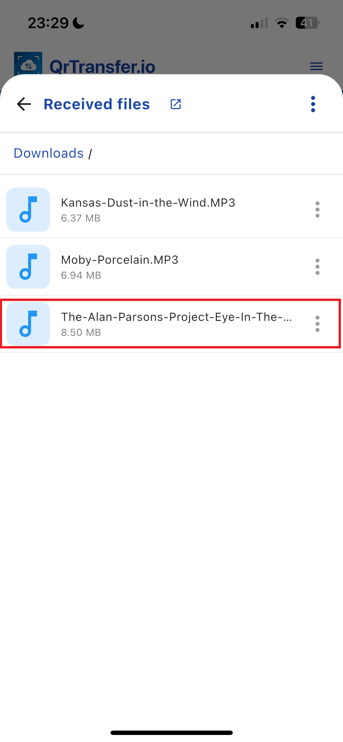 Escucha la música recibida